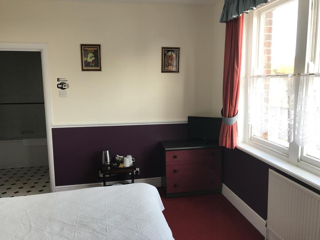 The Ship Inn Fordingbridge Extérieur photo